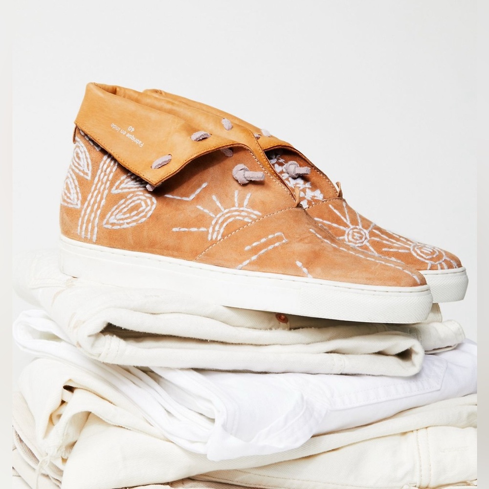 FREE PEOPLE Gansvoort Sneakers‎ Embroidered Suede High Top Moccasin  Tan 38